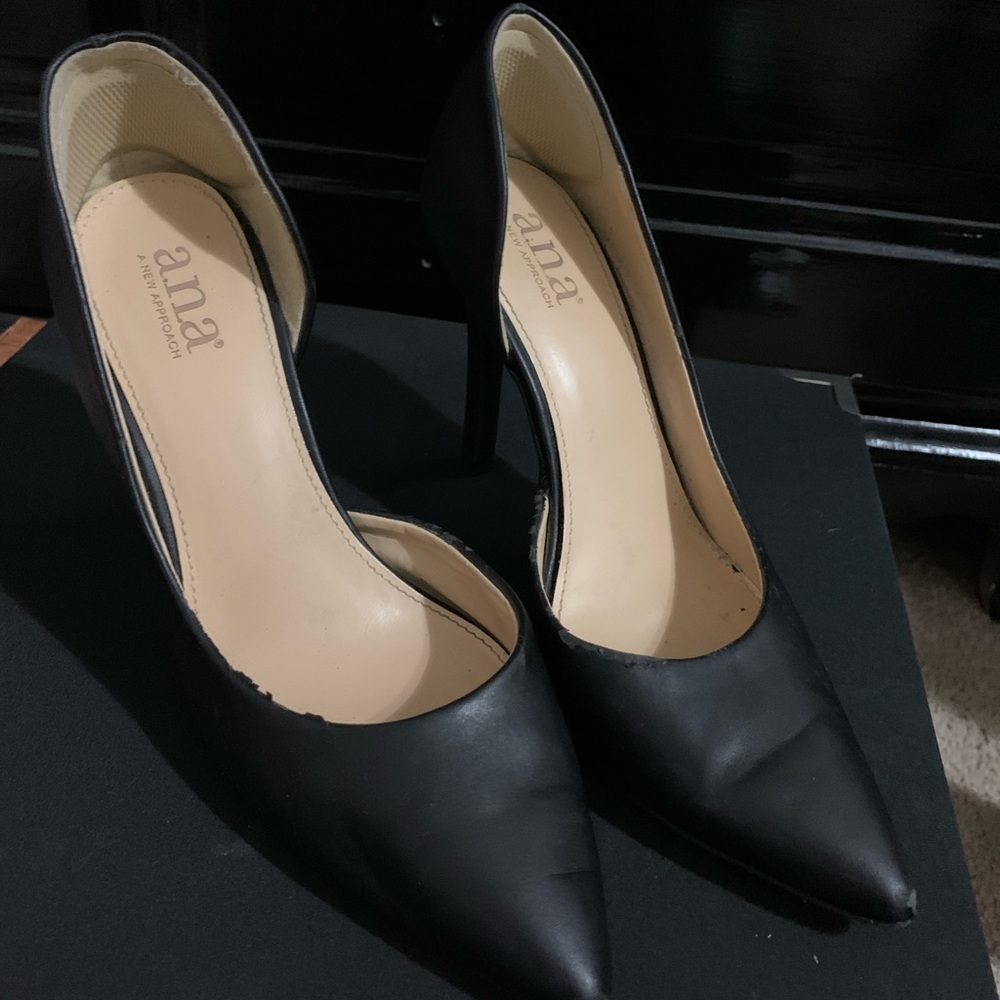 a.n.a. Stiletto, Black Heels- Sz 6
